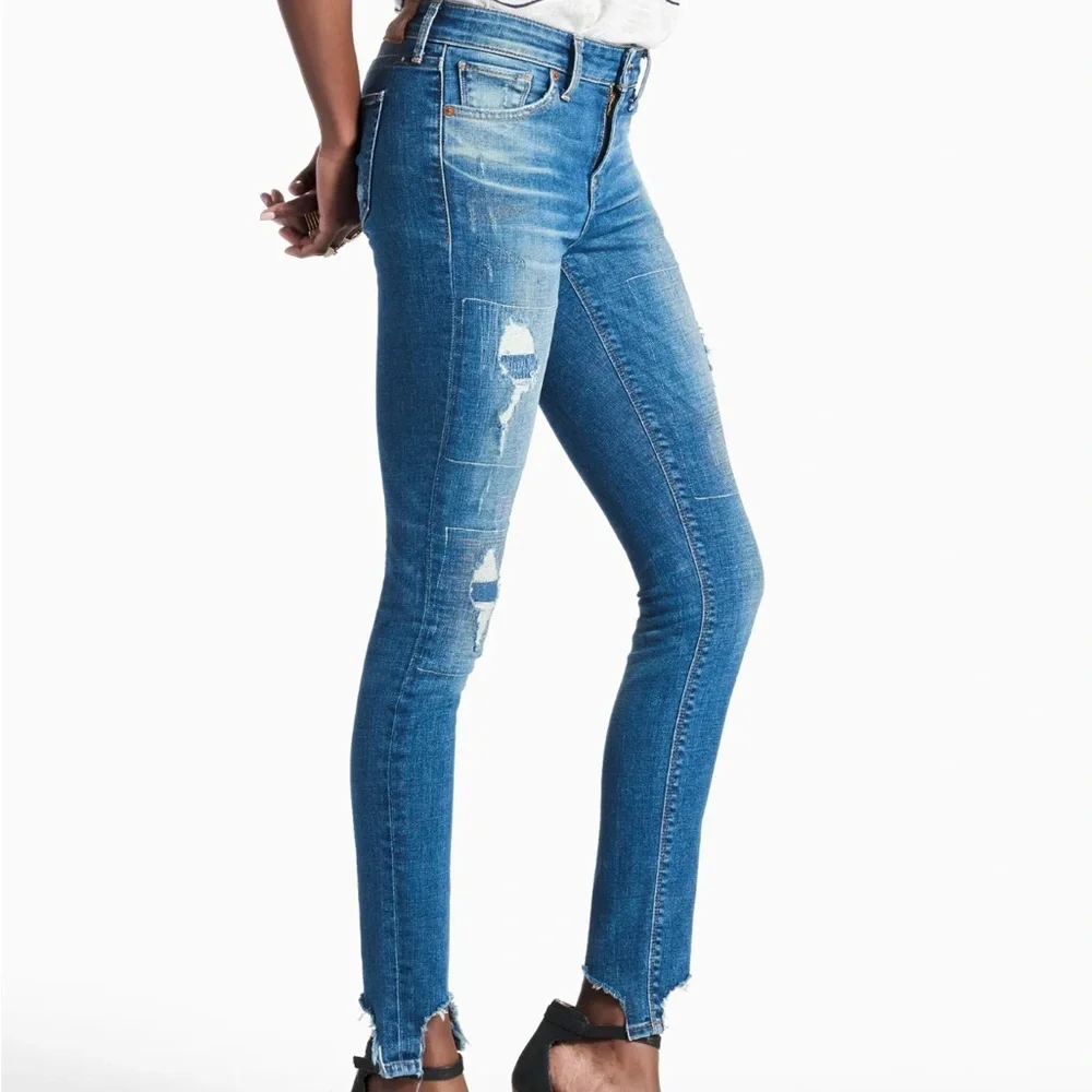 LUCKY BRAND AVA JEANS MID RISE SKINNY JEAN WITH CHEWED HEM SIZE 28 - Picture 1 of 4